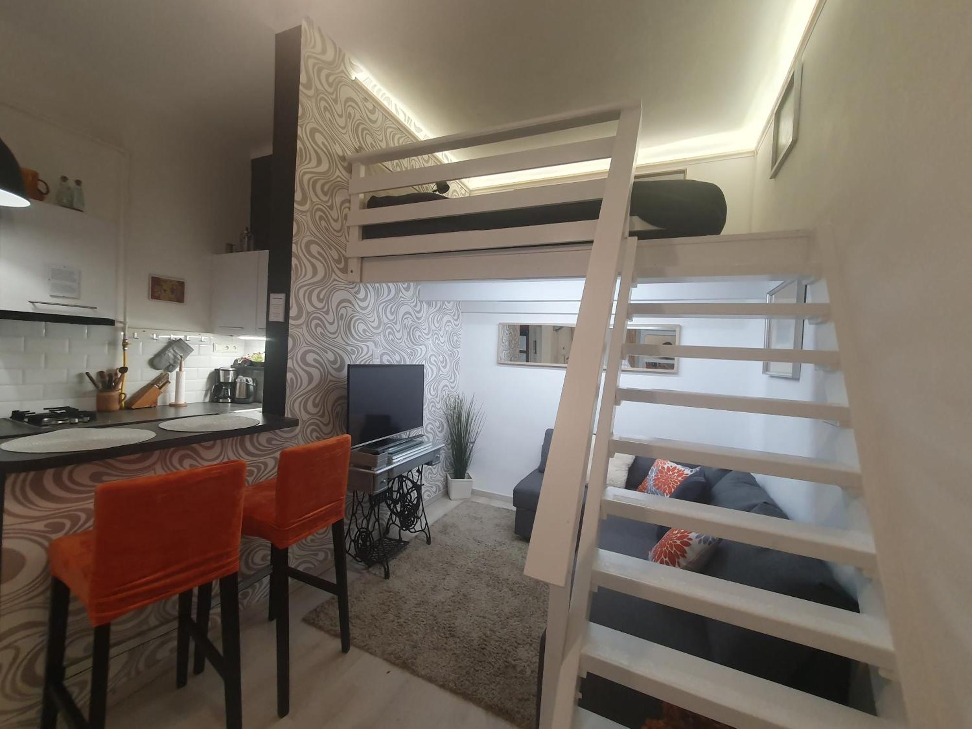 Castlehill Apartman The Perfect Blend Of Urban Living And Sightseeing Convenience Budapest Exterior photo
